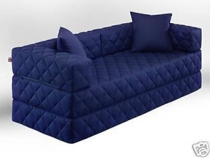 Vollschaum-Couch mit Schlaffunktion in 10 verschiedenen Farben